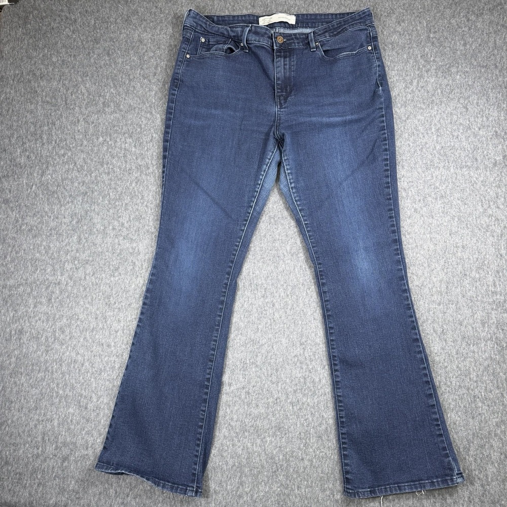 Levi Strauss Signature Women's 14 M Mid-Rise Bootcut Stretch Denim Jeans‎ 32x32